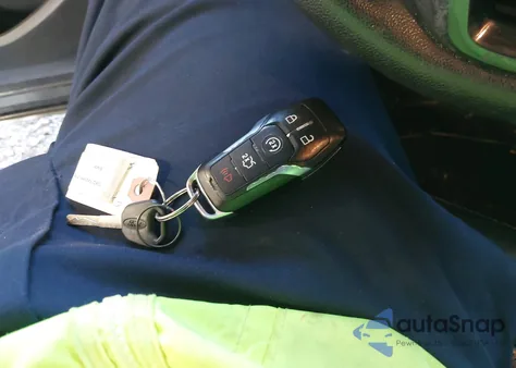 2016 Ford Explorer Limited from USA, damaged, VIN 1FM5K7F8XGGA00977